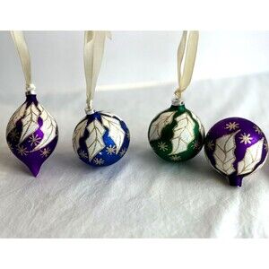 5 VINTAGE GLASS CHRISTMAS ORNAMENTS~HAND PAINTED FLOWERS LEAVES GLITTER 4